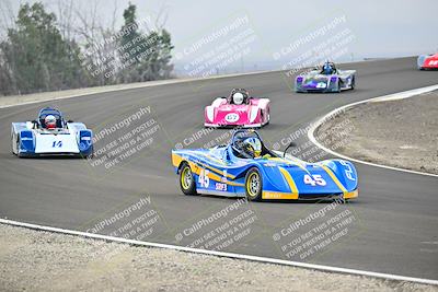 media/Jan-26-2025-CalClub SCCA (Sun) [[cfcea7df88]]/Group 6/Race/